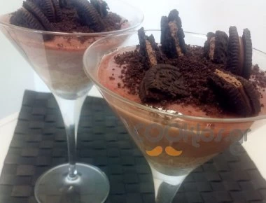 Η συνταγή της ημέρας: Cheesecake σοκολάτας με μπισκότα γεμιστά